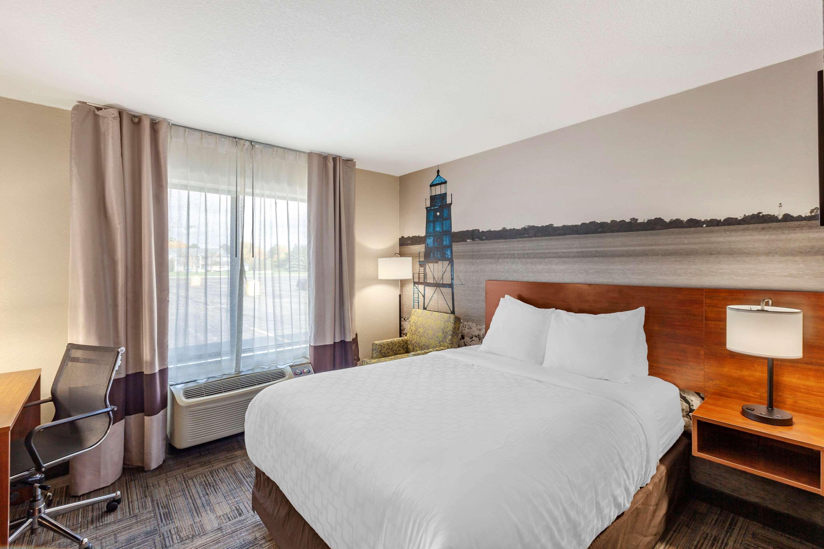 Clarion Pointe Racine - Mount Pleasant Hotel Exterior photo