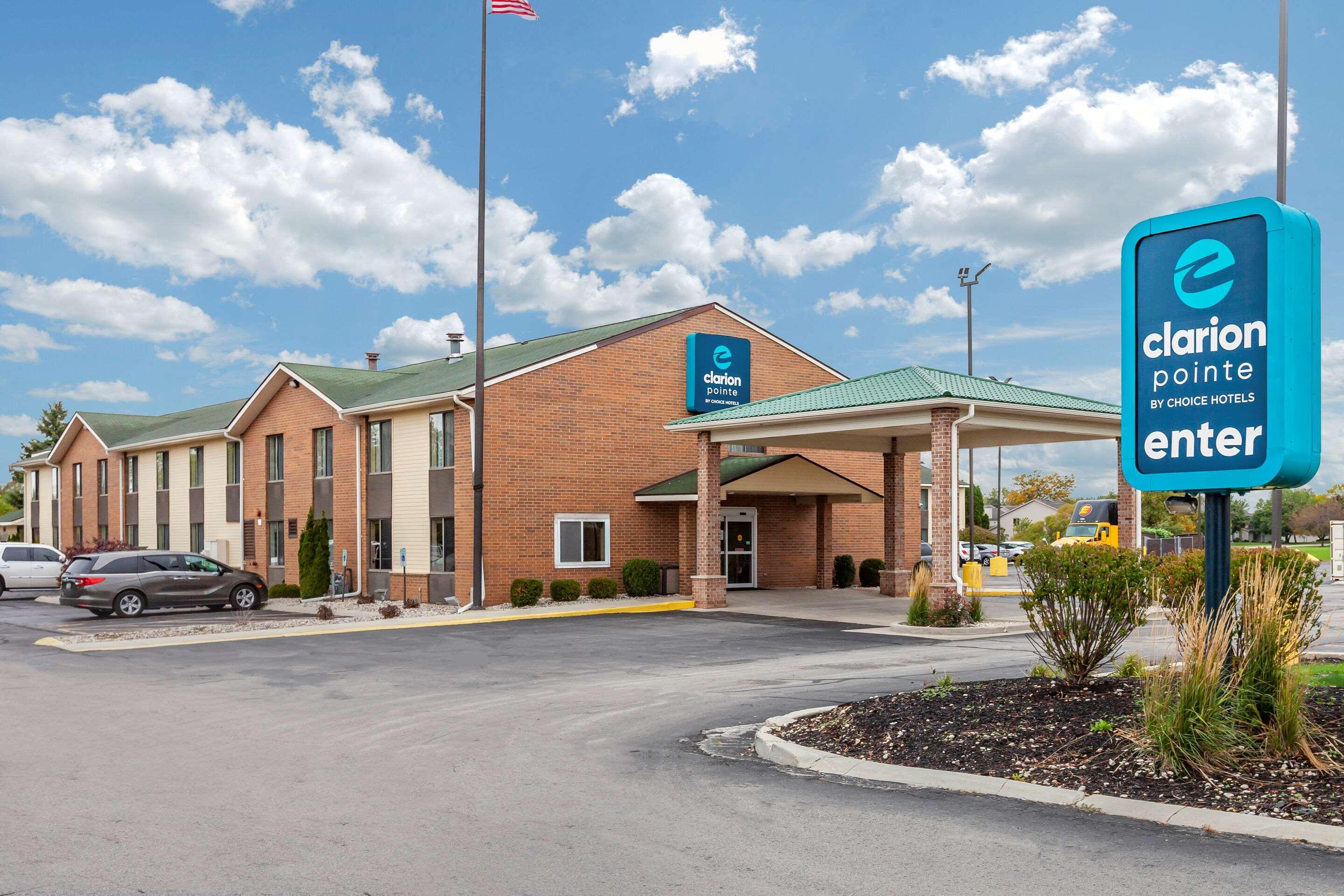 Clarion Pointe Racine - Mount Pleasant Hotel Exterior photo